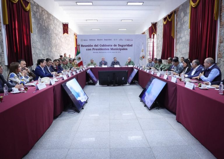 Se reúne gabinete de seguridad federal con autoridades estatales