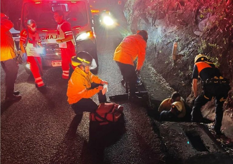 Peatón queda herido tras caer a un registro en las cercanías del Balneario Ejidal de Cointzio