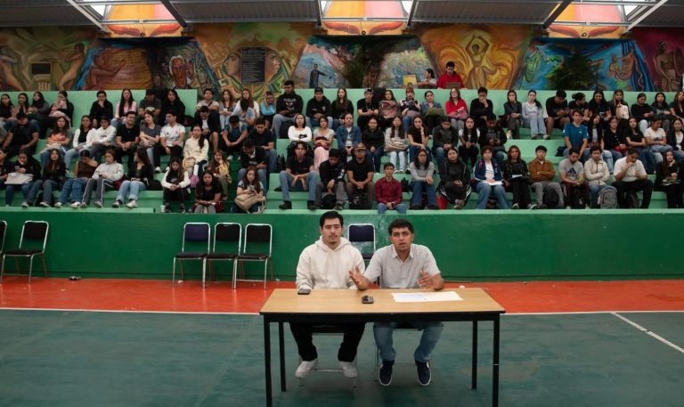 Paralizadas labores en la ENUF por dos semanas, alumnos convocan a directivos y personal a reunión