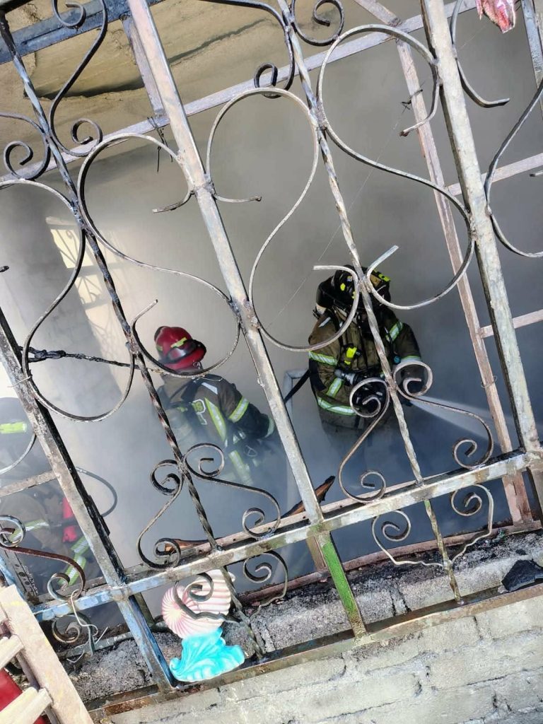 Se registra incendio de domicilio en la Ampliación La Soledad, en Morelia