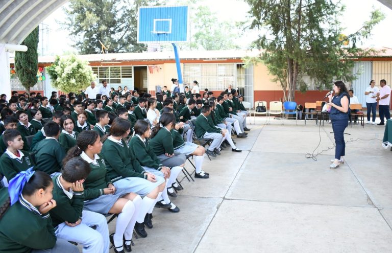 Salud mental llega a las aulas con “El ABC de las Emociones”