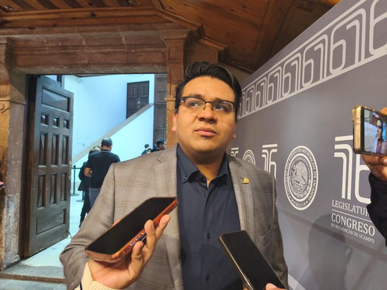Sin acuerdos en el Congreso: aplazan nepotismo, revocación de mandato y no reelección