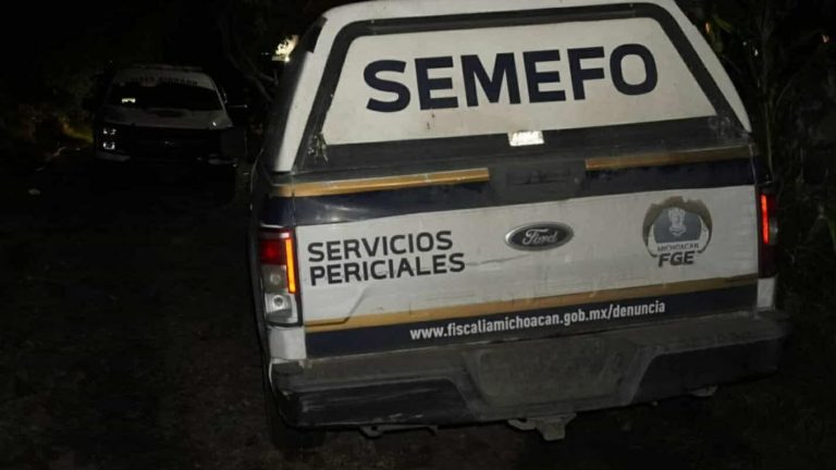 Hallan a un hombre asesinado a balazos en una brecha de Apatzingán