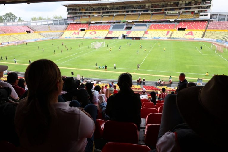 El Estadio Morelos abre sus puertas a jóvenes de la Copa Armonía y Bienestar