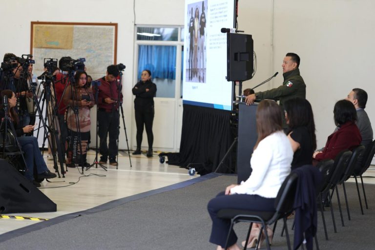 Detienen por secuestro a padre de Alexander N, asesino de Valeria