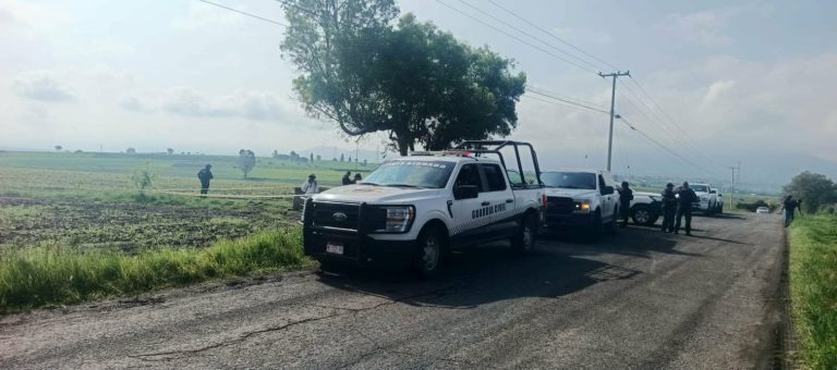 Hallan a hombre degollado en camino rural de Indaparapeo