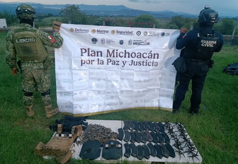 Delincuentes atacan a policías y militares en Queréndaro