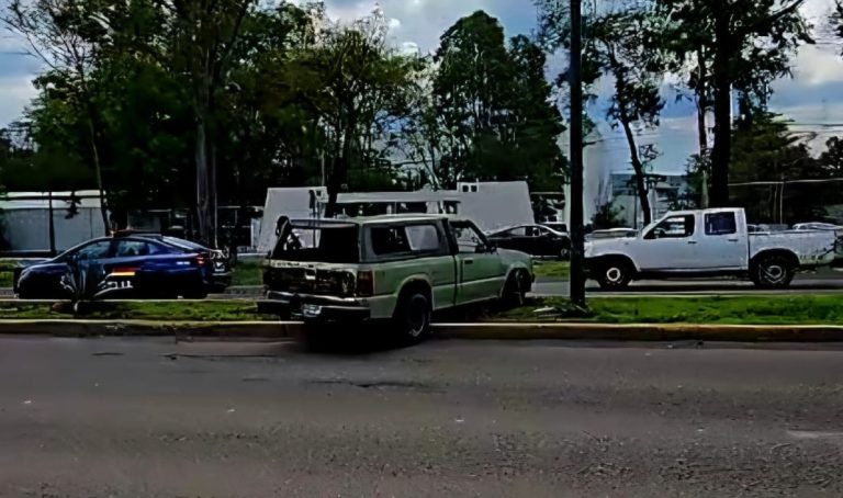 Se accidenta camioneta en la avenida Madero Oriente de Morelia