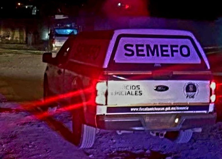 Abandonan cuerpo baleado y maniatado en la periferia del municipio de Apatzingán