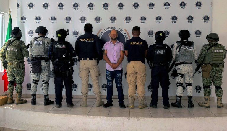 Detienen a “El Pelón”, presunto jefe de sicarios de Los Caballeros Templarios en Uruapan