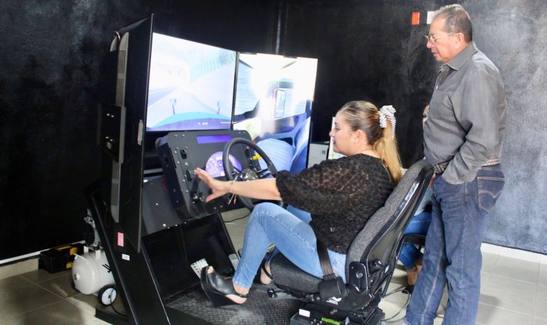 Forma Icatmi a 121 nuevos operadores de tractocamión para el sector logístico de Michoacán