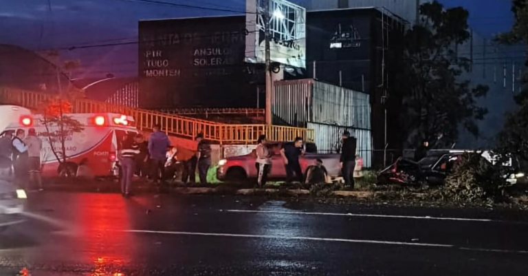 Se registra aparatoso choque múltiple en la avenida Morelos Norte de Morelia