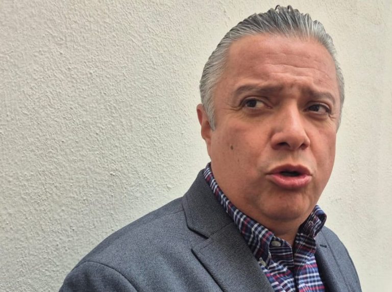 Luis Navarro defiende su integridad