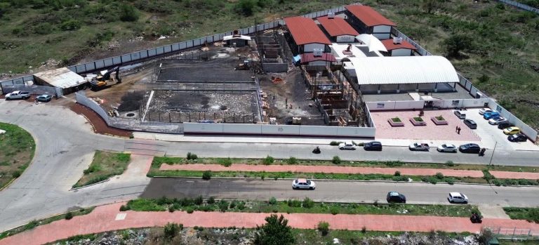 Escuela secundaria en Villas del Pedregal lleva 42 por ciento de avance