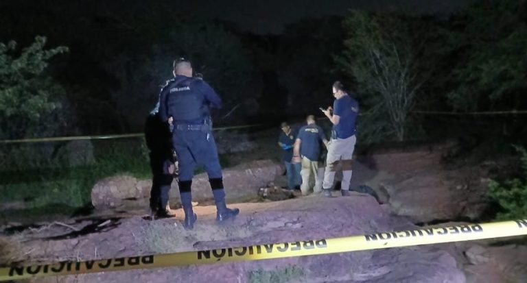 Hallan a hombre muerto y putrefacto en el municipio de Huetamo 