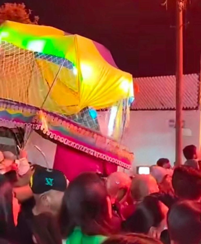 Colapsa cama elástica en fiesta patronal en Uruapan, hay 5 menores heridos 