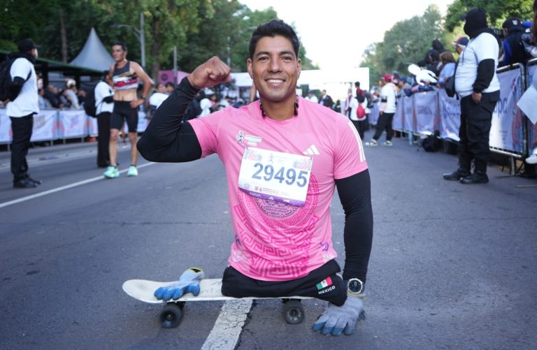 Destacada participación de corredores paralímpicos en el Medio Maratón de la Ciudad de México