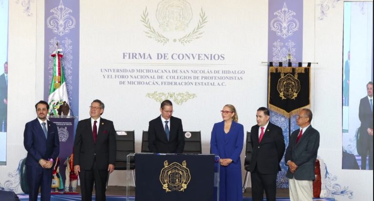 UMSNH fortalece vinculación con el sector profesional mediante firma de convenios con 16 colegios de profesionistas