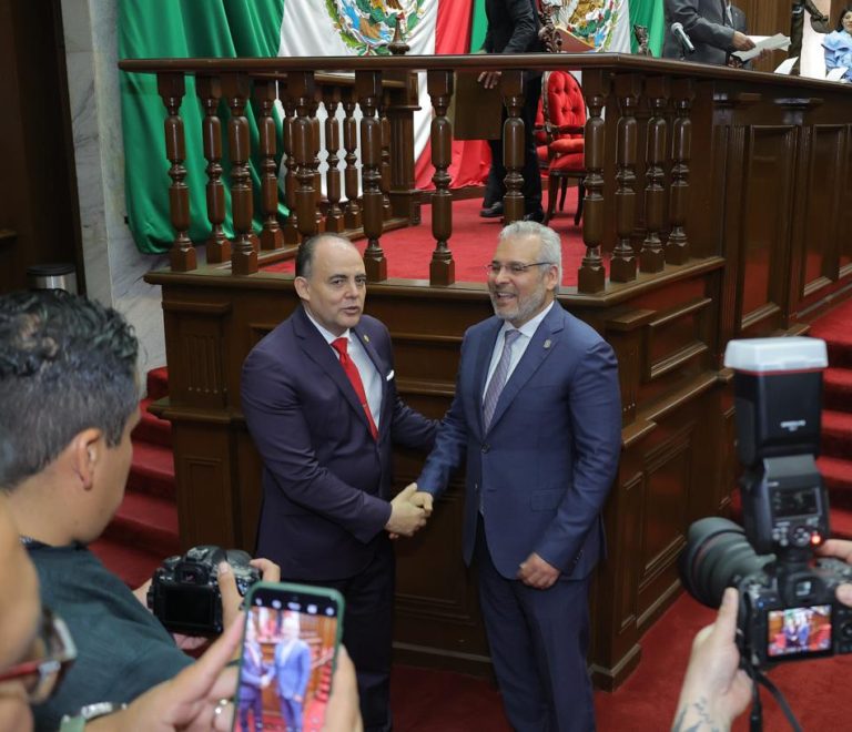 Gobernador vincula infiltración del crimen con la necesidad de desaparecer policías municipales