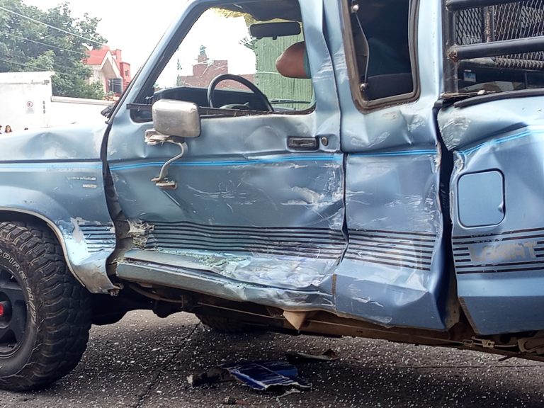 Dos accidentes en distintos puntos de Uruapan dejan 7 lesionados