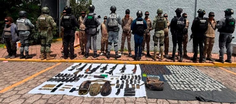 Fuerzas federales capturan a célula criminal en La Piedad y aseguran armamento en Parácuaro