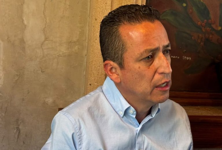 Sin postura definida, PAN revisará si acompaña la nueva licencia de Carlos Torres Piña