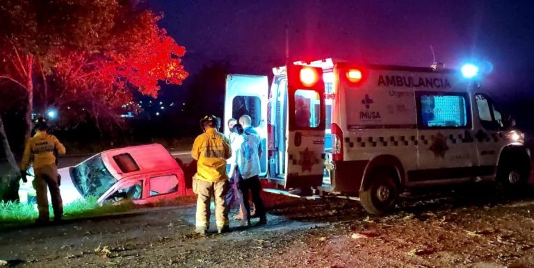 Aparatosa volcadura de camioneta en la Morelia – Pátzcuaro