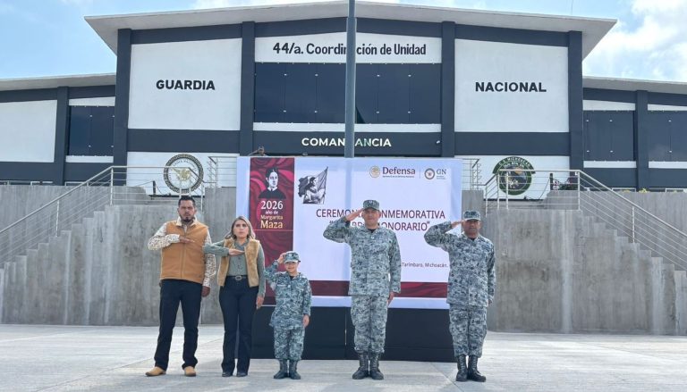 Camila es nombrada “Guardia Honoraria” en cuartel Tarímbaro de la Guardia Nacional