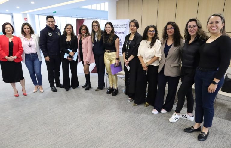 Reúnen a mujeres líderes para inspirar a nuevas generaciones