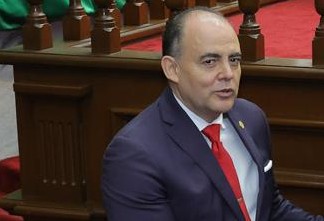 Escándalo de integrante del Movimiento del Sombrero obliga a intervenir a presidente del Congreso
