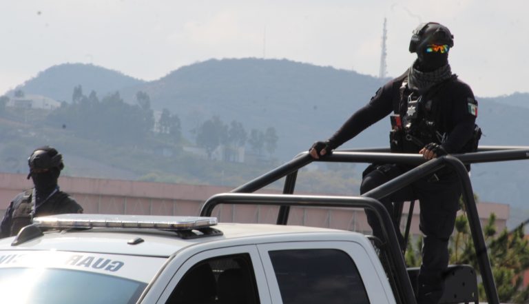 Insiste gobernador en llevar a debate nacional desaparición de policías municipales