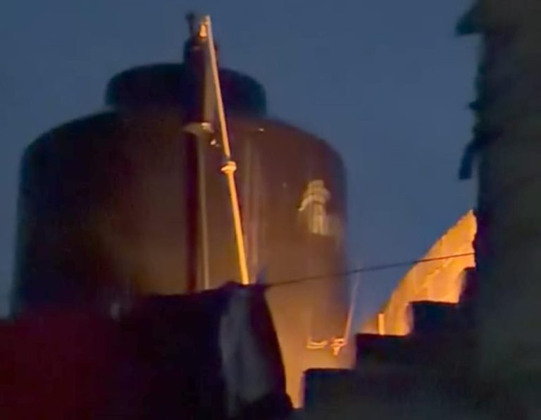 Rayo impacta contra casa en Pedernales y genera conato de incendio
