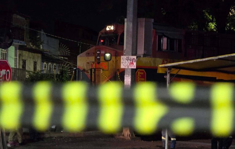 Niño muere arrollado por el tren en Morelia