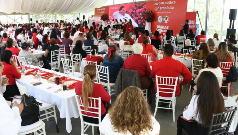 Las mujeres no deben tener límites en la política: PRI