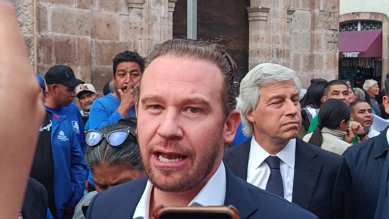 Ni simulación ni mero trámite, los aspirantes del PAN se elegirán a través de encuestas, señaló Santiago Taboada