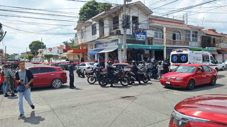 Joven es baleado en una taquería del Barrio La Magdalena, Uruapan