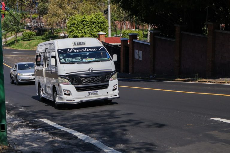 Tarifa del transporte público será de 12 pesos; no habrá más aumentos durante la actual administración