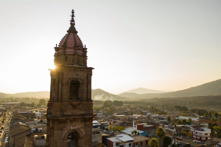 Santa Clara del Cobre, un Pueblo Mágico para descubrir y saborear