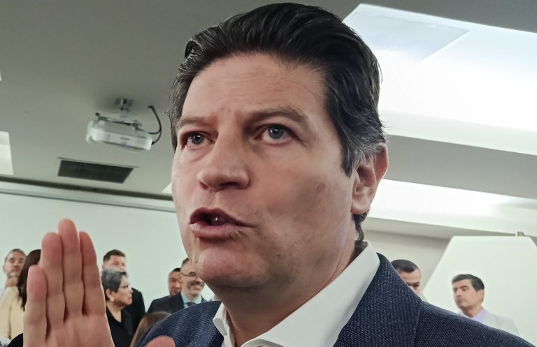 Aspirantes de MORENA no necesitan apoyos de la oposición para dividirse, afirma Alfonso Martínez