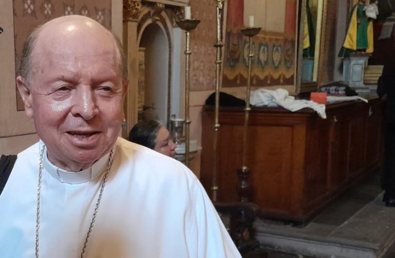 Violencia no cesa en Apatzingán y desplazamientos de familias continúan: Monseñor Cristóbal Ascencio