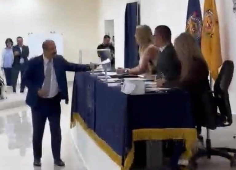 Rectora de la UMSNH desconoce suspensión federal y excluye del Consejo Universitario al director de la Facultad de Derecho