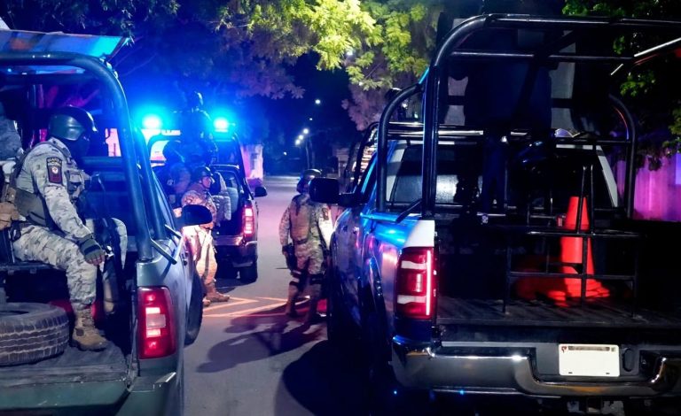 Delincuentes atacan con drones explosivos a policías en Parácuaro