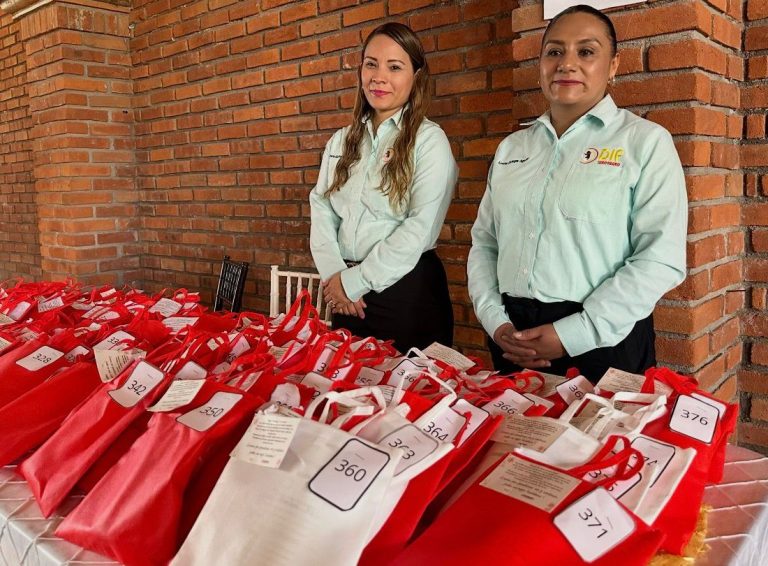 Llevan apoyo visual a las familias de Tarímbaro con 578 lentes gratuitos