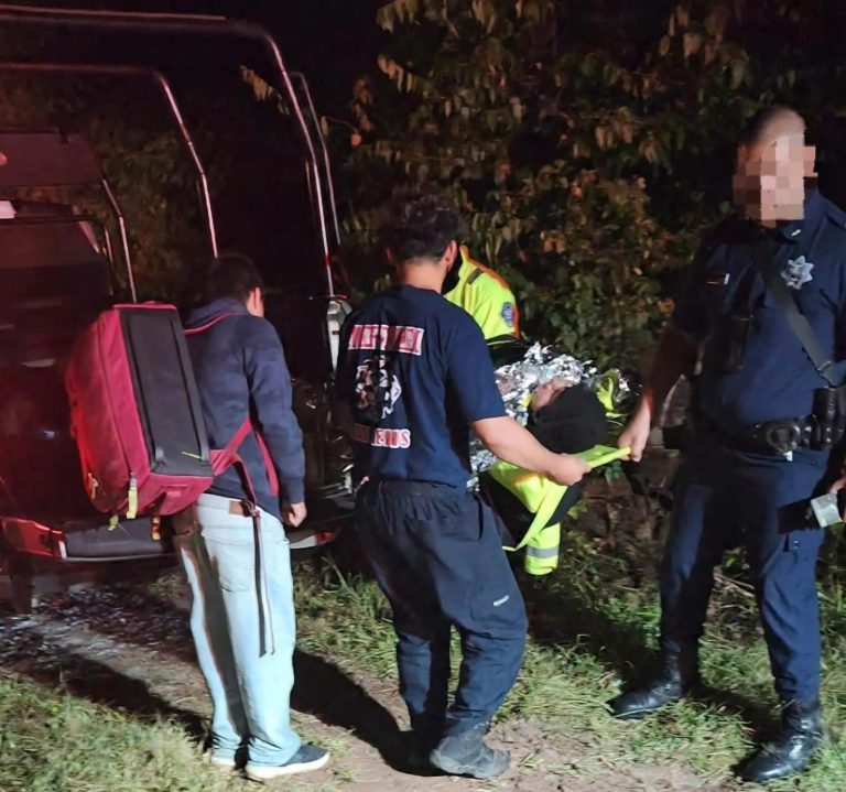 Rescatan a motociclista tras accidentarse en el cerro de Ticuitaco, en La Piedad