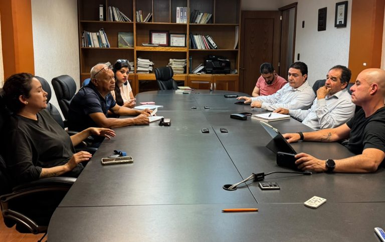 Se reúne OOAPAS con colonos de Ríos Mexicanos para avanzar en la contratación del servicio
