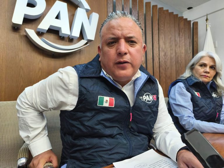 Alfonso Martínez seguirá como coordinador del PAN; sin respaldo a Grecia Quiroz para la gubernatura