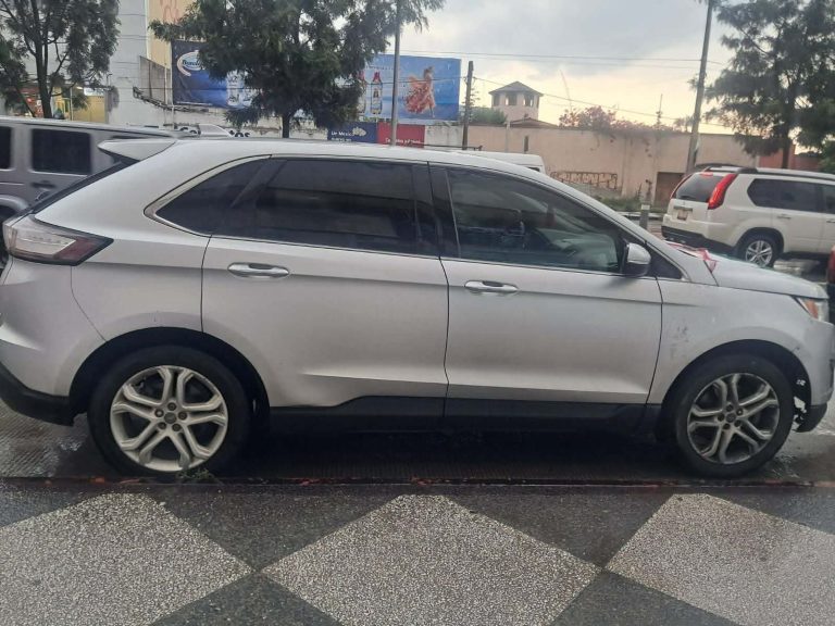Detienen a hombre con camioneta robada, en Zitácuaro