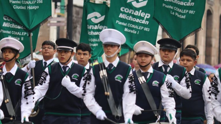 Más de 4 mil 500 estudiantes participaron en el Desfile Cívico Militar del 16 de septiembre