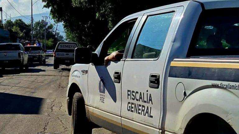 Hallan cada ver putrefacto en predio de la tenencia de Buenos Aires, en Lázaro Cárdenas