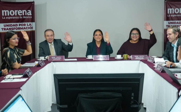 Ordena Comisión Electoral del CEN de MORENA a aspirantes detener toda actividad